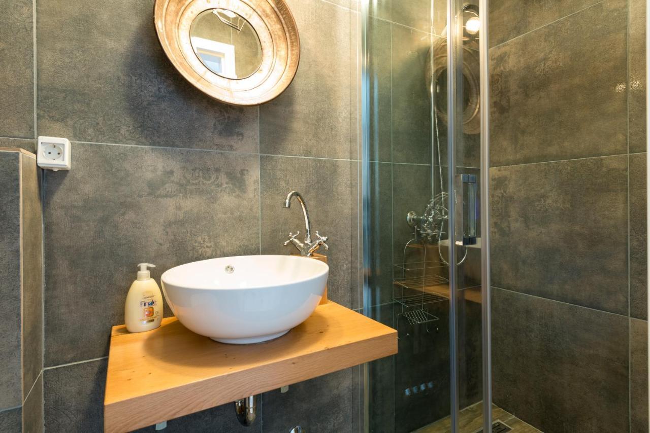 Studio Apartments La Boheme Дубровник Екстериор снимка