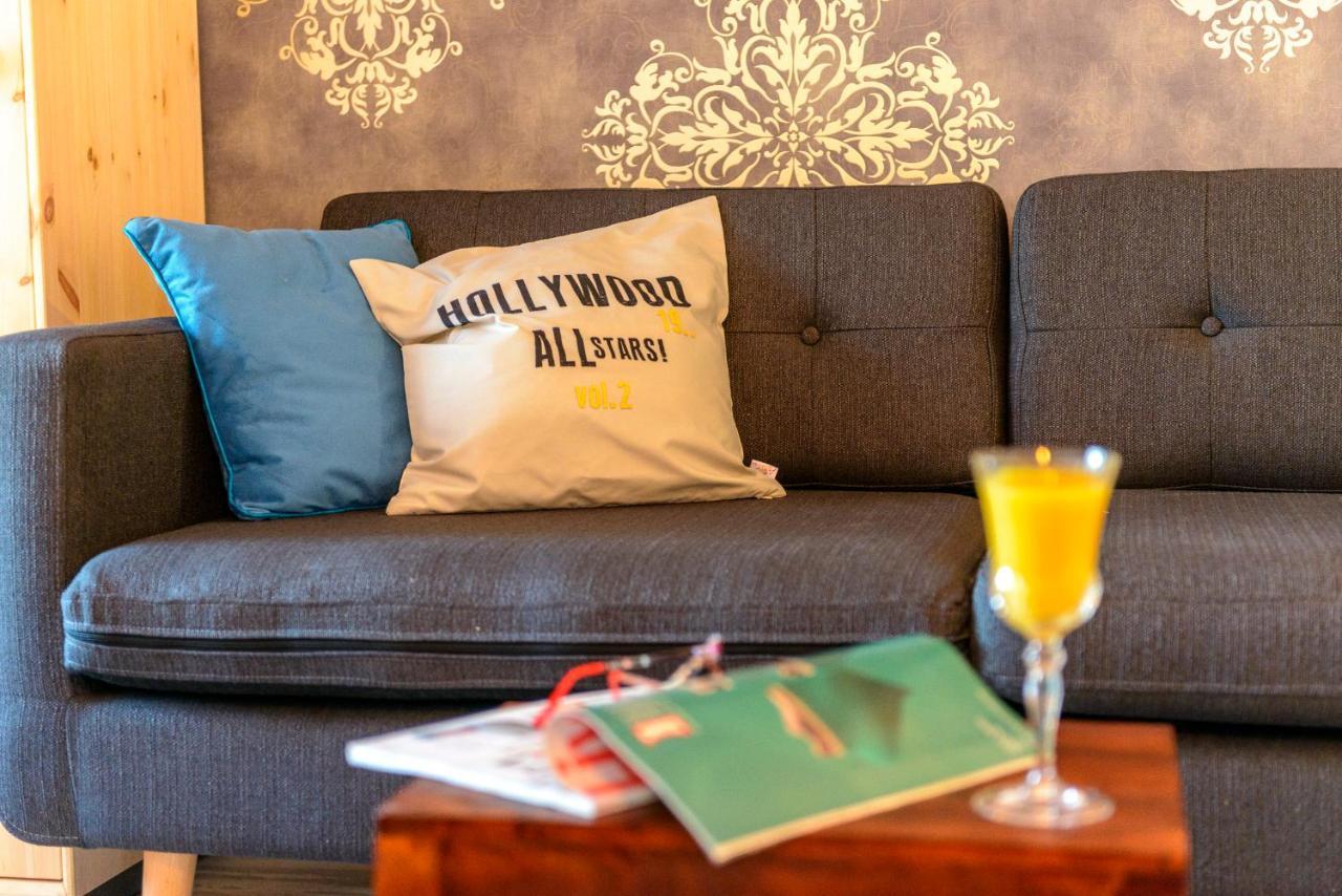 Studio Apartments La Boheme Дубровник Екстериор снимка