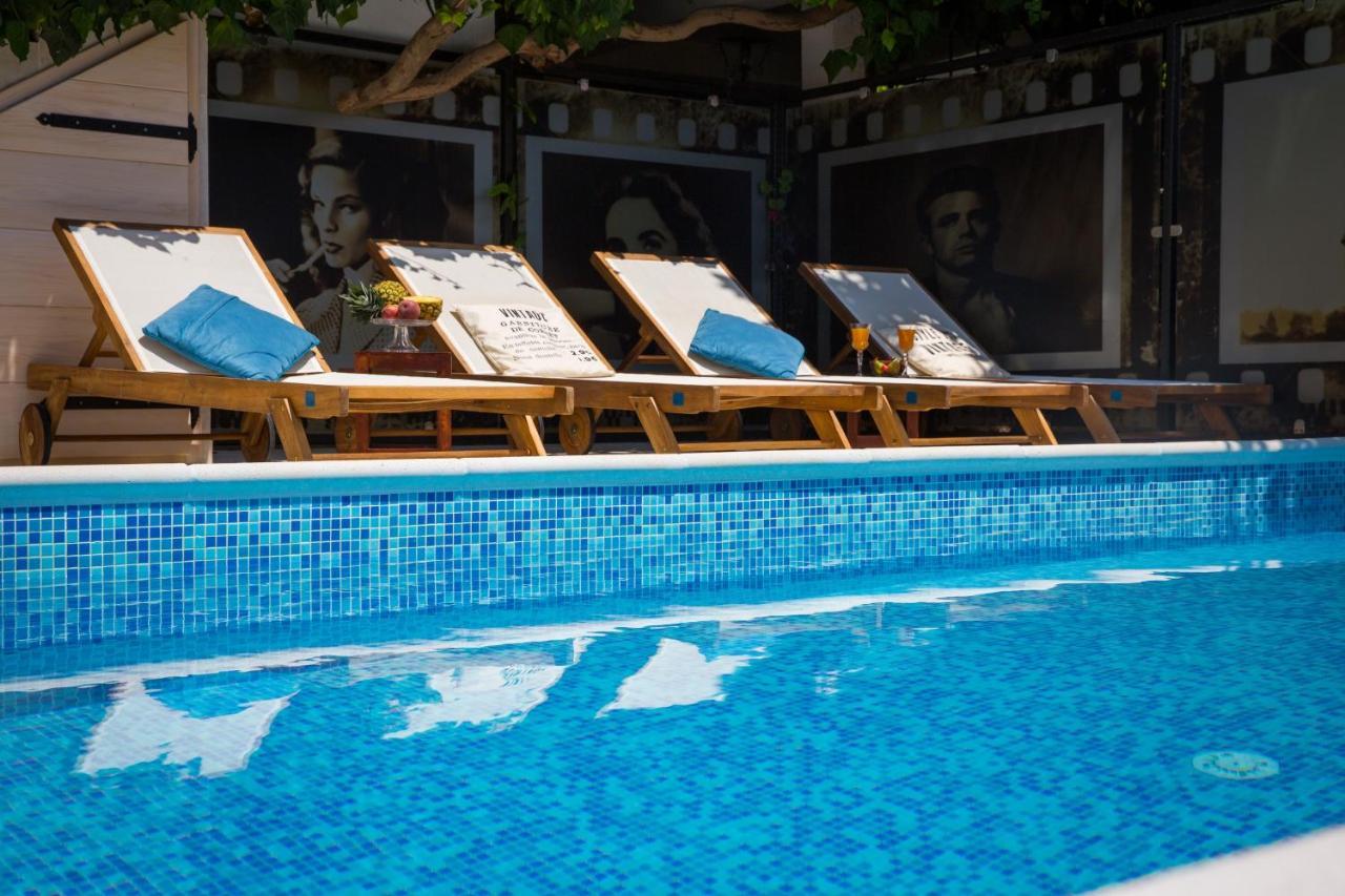 Studio Apartments La Boheme Дубровник Екстериор снимка